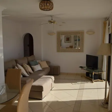 3 Bedroom With Stunning Views K302 Apartment *